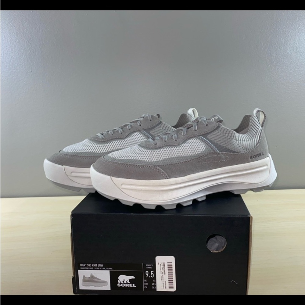 SOREL
Women's Ona 503
Women’s US Size 9.5 
Moonstone Gray/White